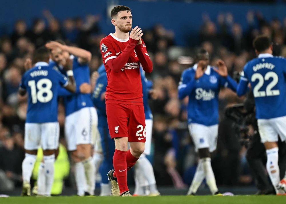 Cơ hội vô địch Ngoại hạng Anh của Liverpool đã chấm dứt khi thua Everton